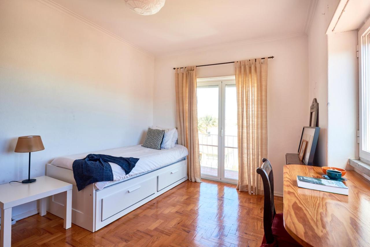 Bright Apartment With Garden In Cascais Extérieur photo