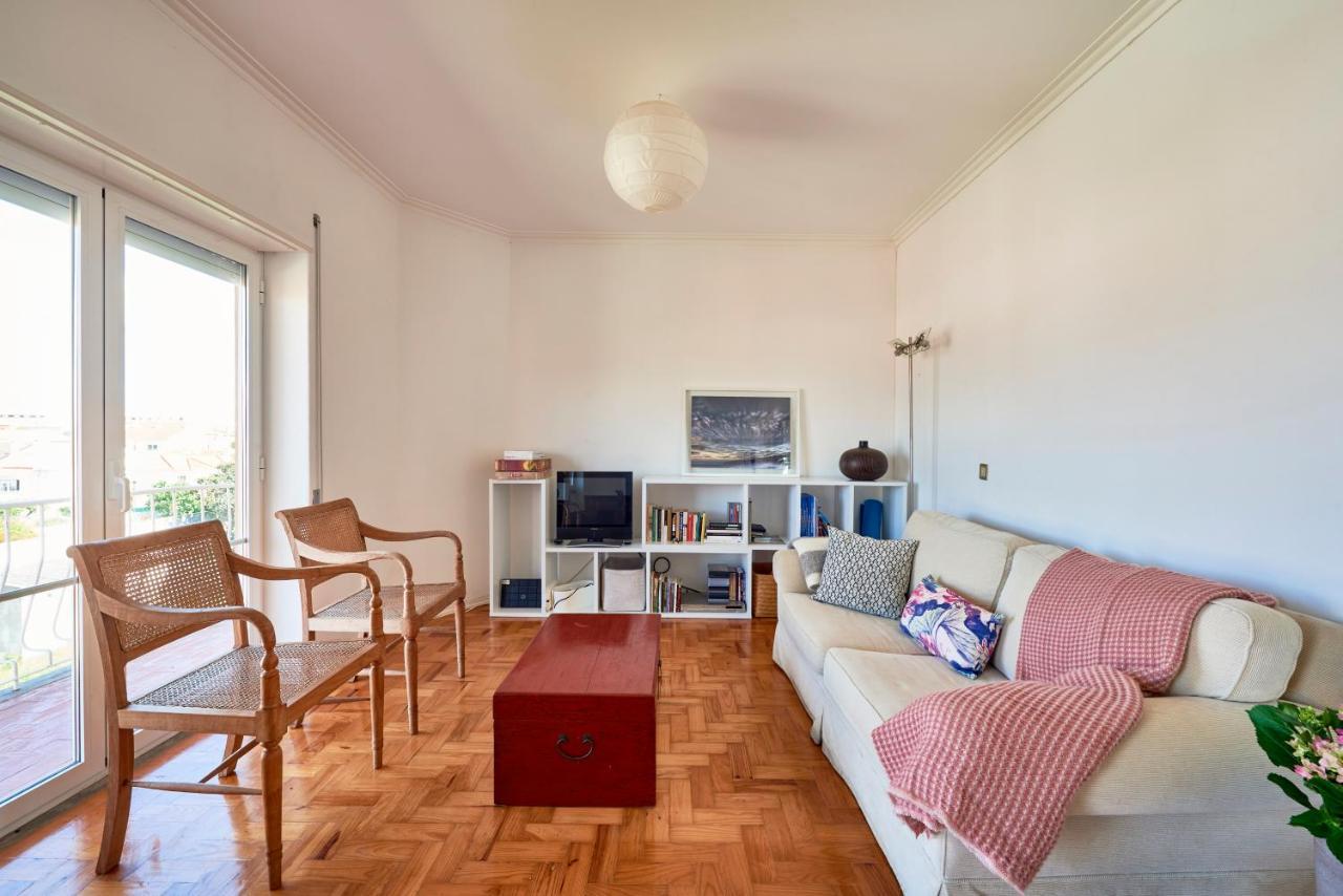 Bright Apartment With Garden In Cascais Extérieur photo