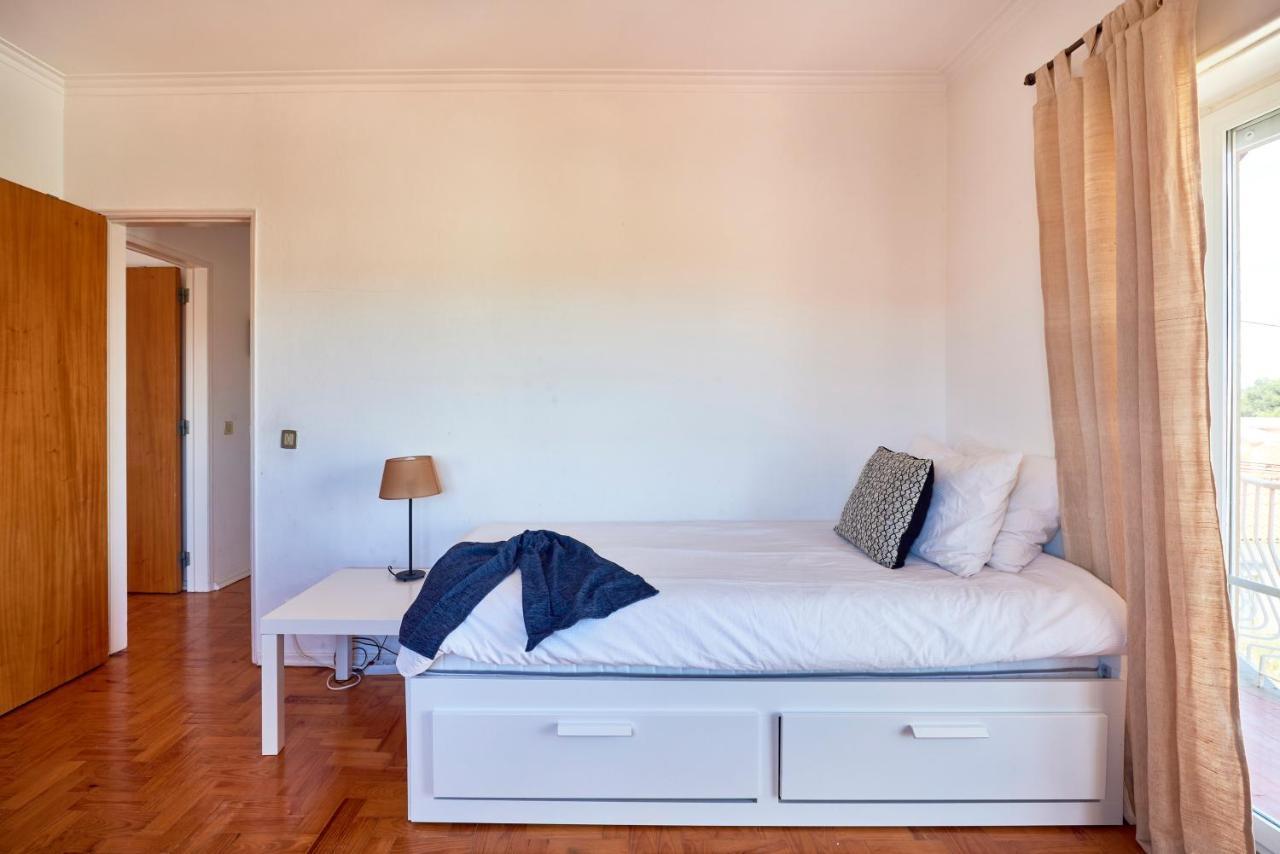 Bright Apartment With Garden In Cascais Extérieur photo